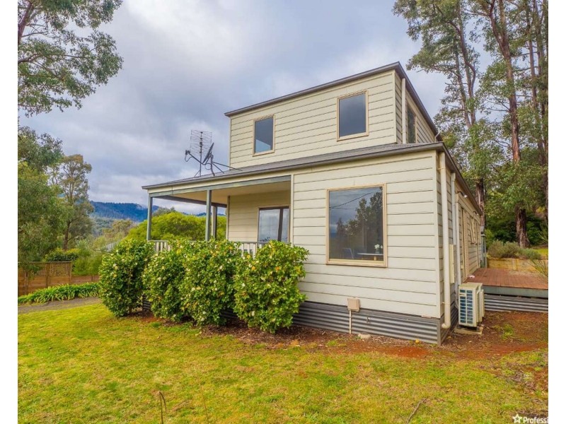 10  Kings Road, Marysville VIC 3779