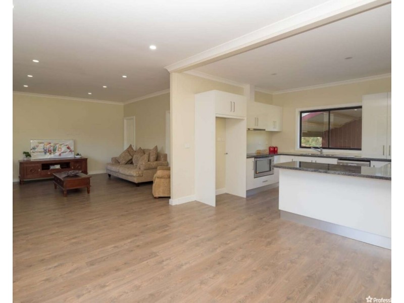 1092 Buxton-Marysville Road, Marysville VIC 3779