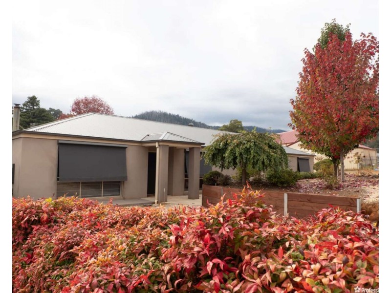 9 Gould Terrace, Marysville VIC 3779