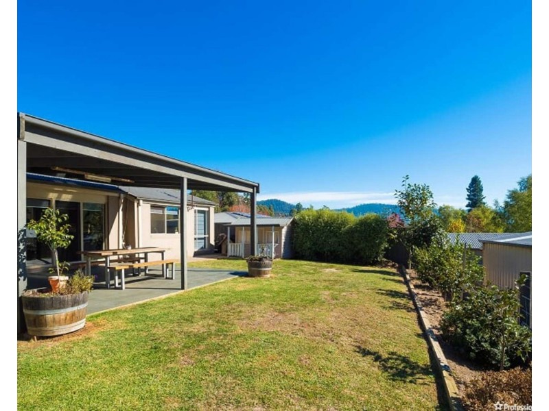 9 Gould Terrace, Marysville VIC 3779