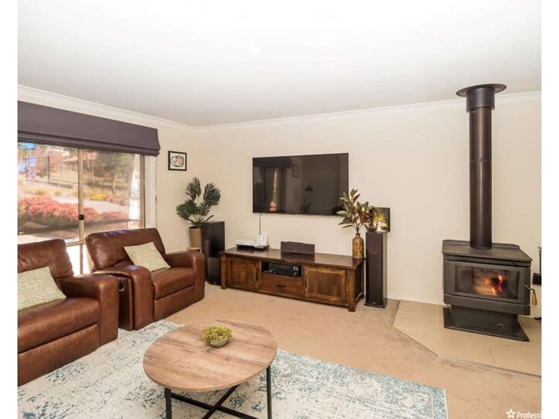 9 Gould Terrace, Marysville VIC 3779