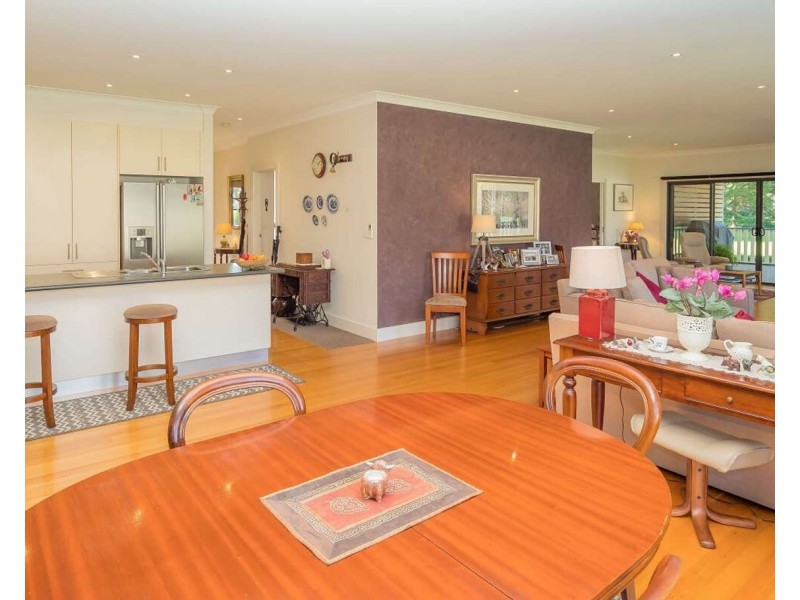 1  Church Lane, Buxton VIC 3711