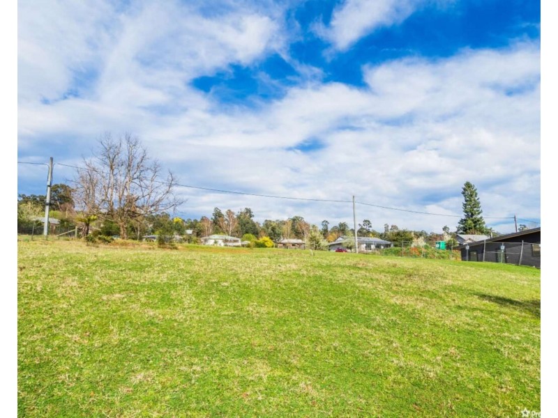 77 Falls Road, Marysville VIC 3779