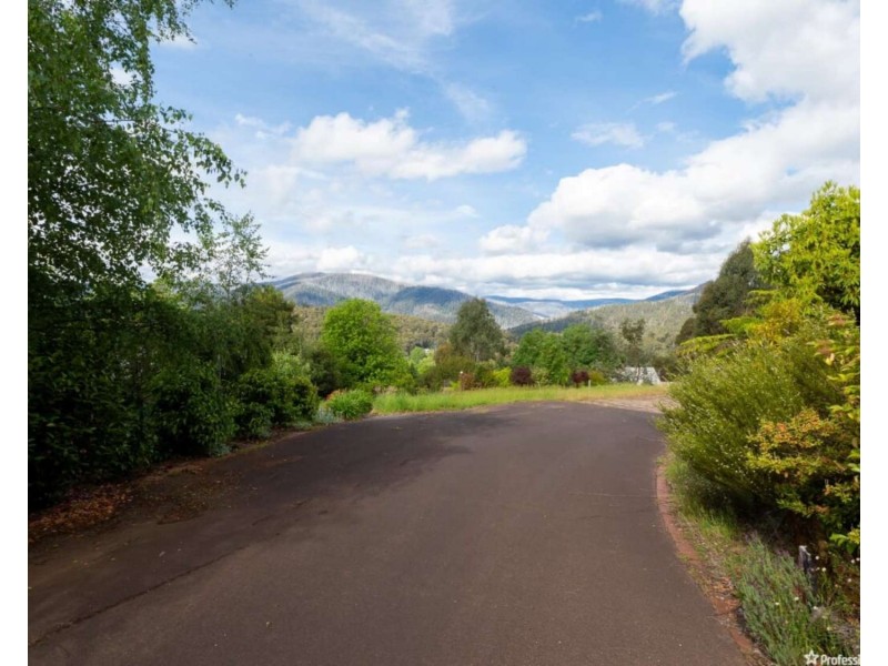 13 Old Melbourne Road, Marysville VIC 3779