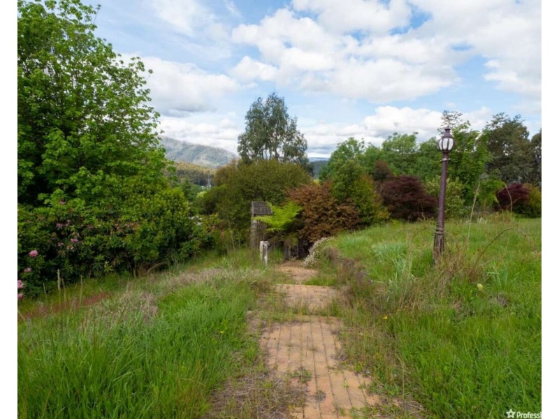 13 Old Melbourne Road, Marysville VIC 3779