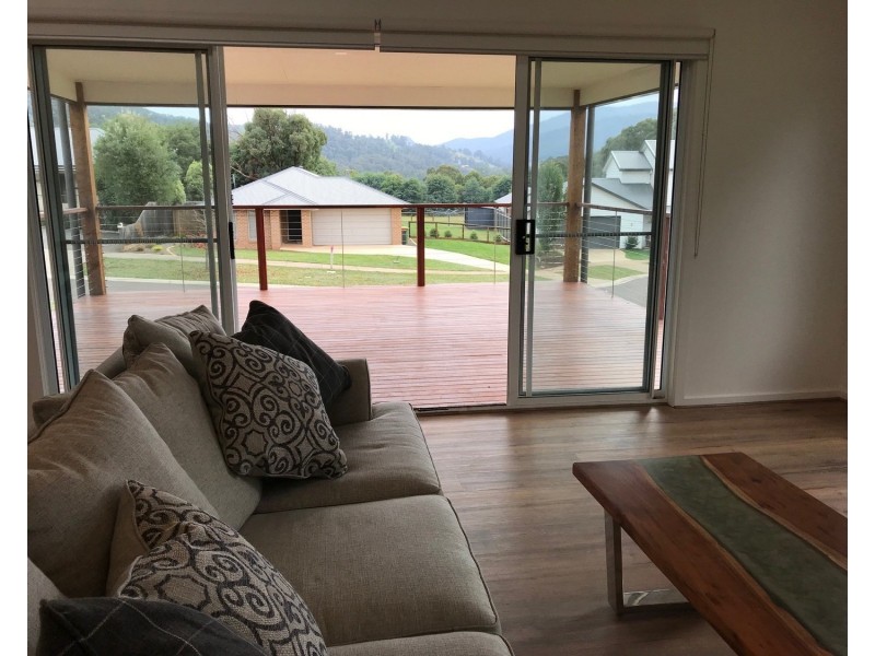 8 Timber Jinker Place, Marysville VIC 3779