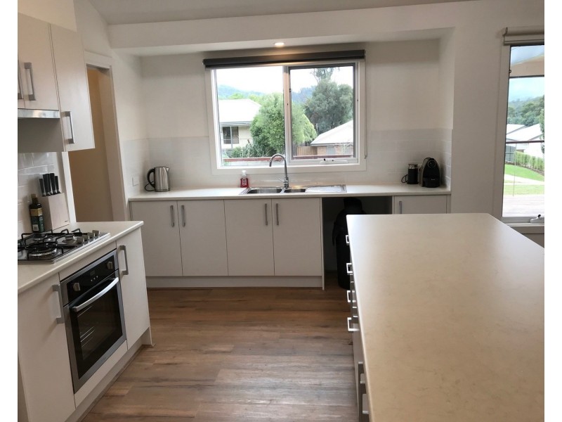 8 Timber Jinker Place, Marysville VIC 3779