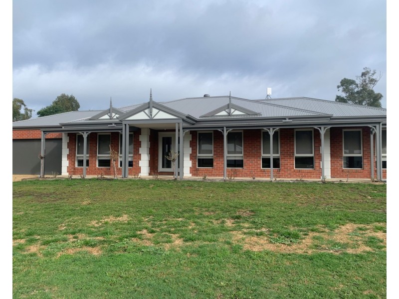 3 Waters Place, Buxton VIC 3711