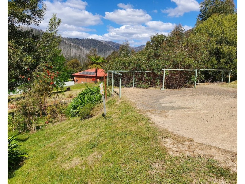 18 Allison Crescent, Marysville VIC 3779