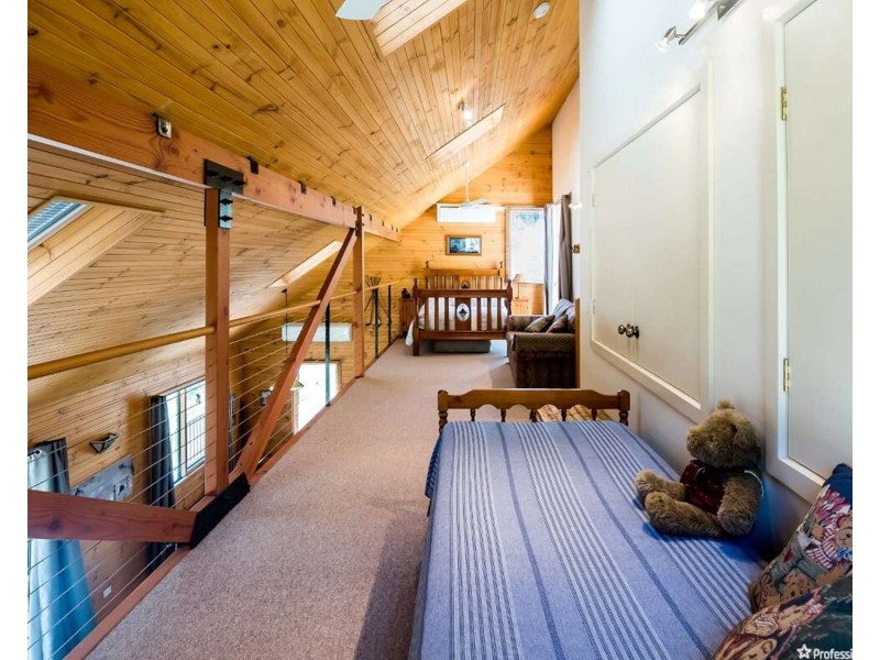 596 South Cathedral Lane, Buxton VIC 3711