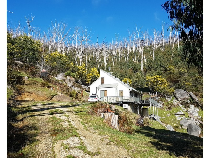 596 South Cathedral Lane, Buxton VIC 3711