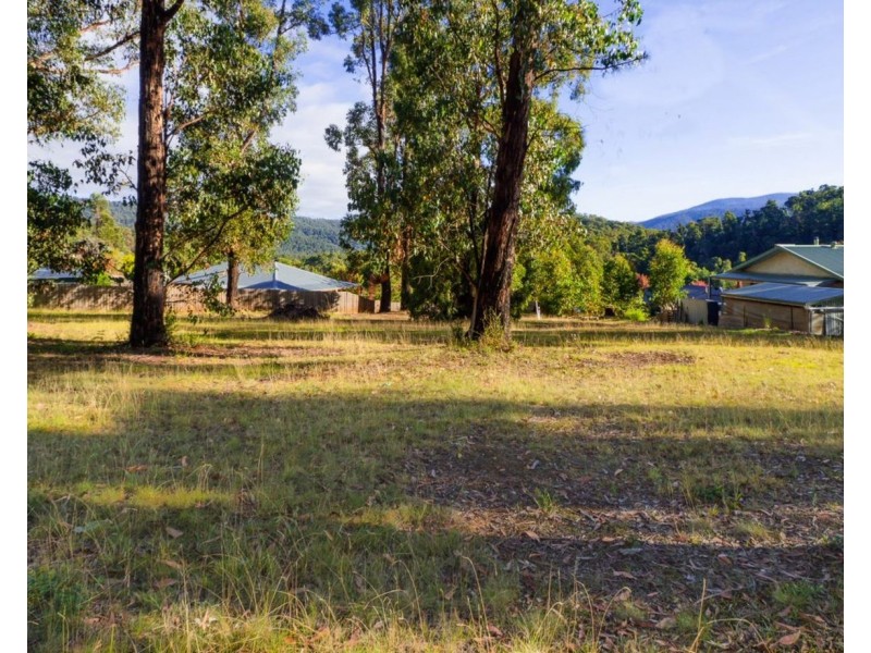 22 Gould Terrace, Marysville VIC 3779