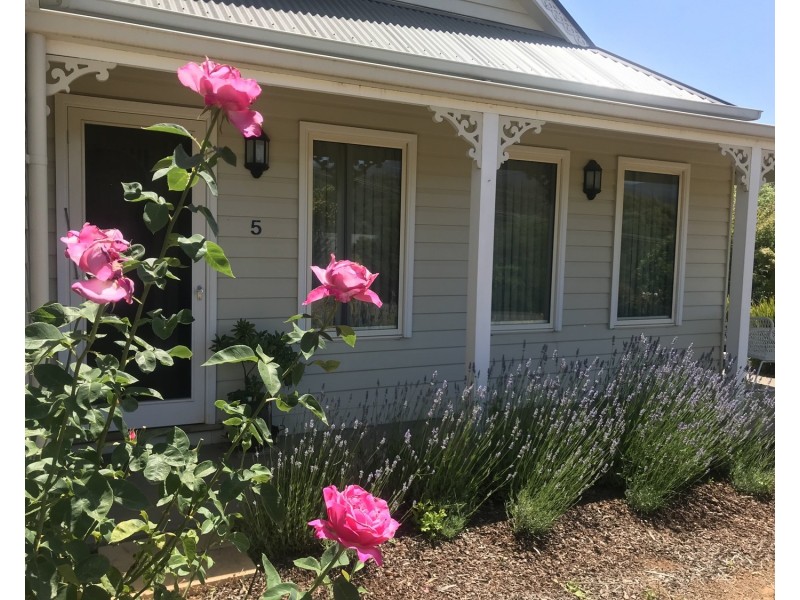 5 Racecourse Road, Marysville VIC 3779