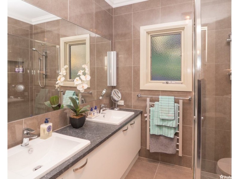 16 Kerami Crescent, Marysville VIC 3779