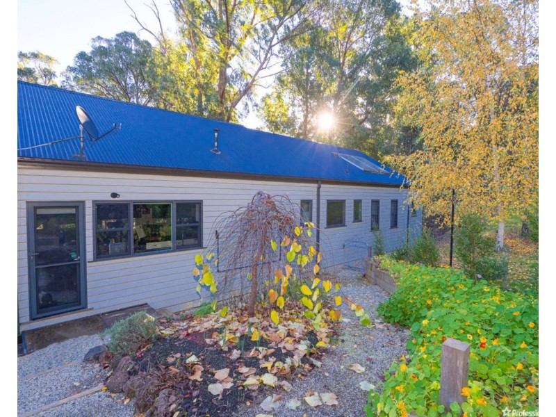 16 Kerami Crescent, Marysville VIC 3779