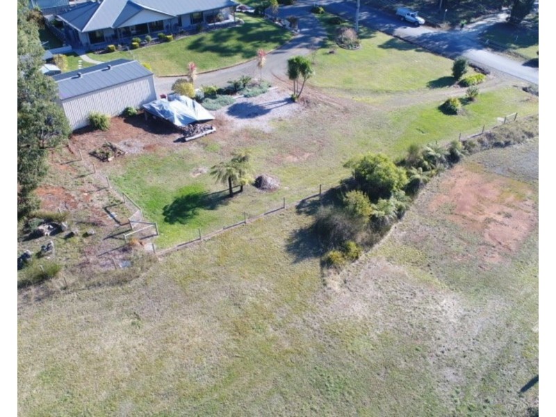 15 Mt Kitchener Avenue, Marysville VIC 3779