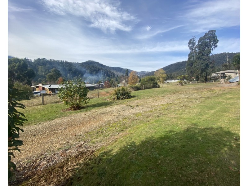 15 Mt Kitchener Avenue, Marysville VIC 3779