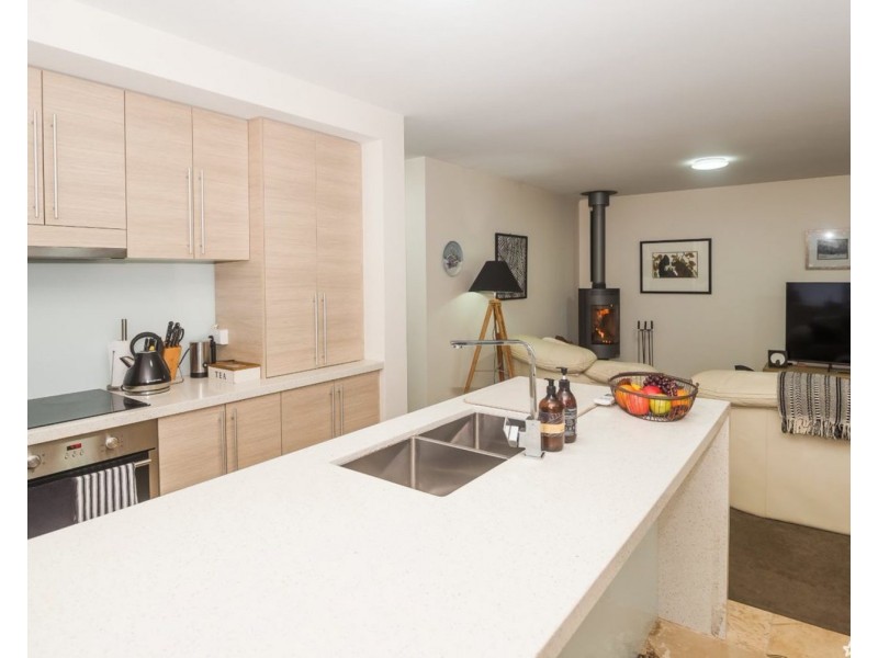 2/38 Falls Road, Marysville VIC 3779