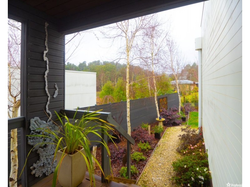 2/38 Falls Road, Marysville VIC 3779