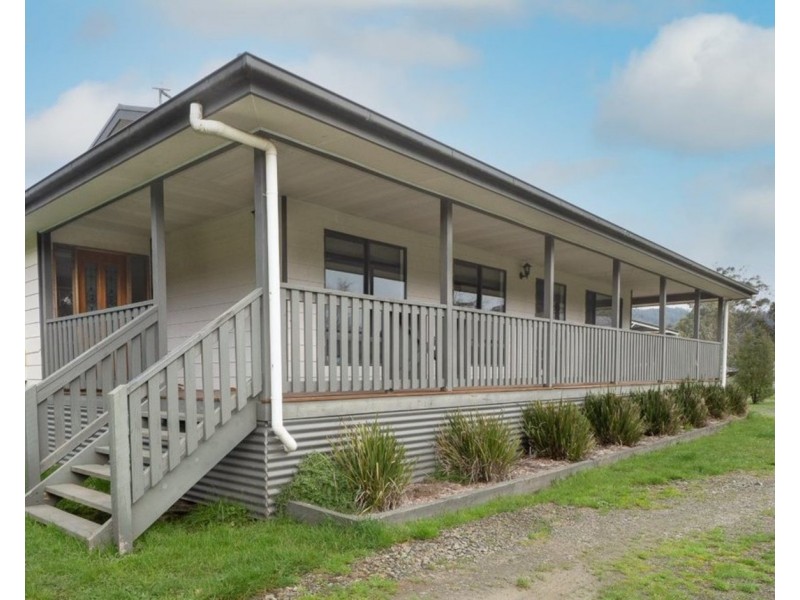 33 Mareeba Avenue, Buxton VIC 3711