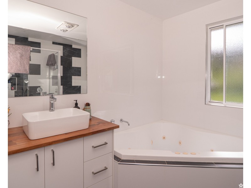 6 Steavenson Road, Buxton VIC 3711