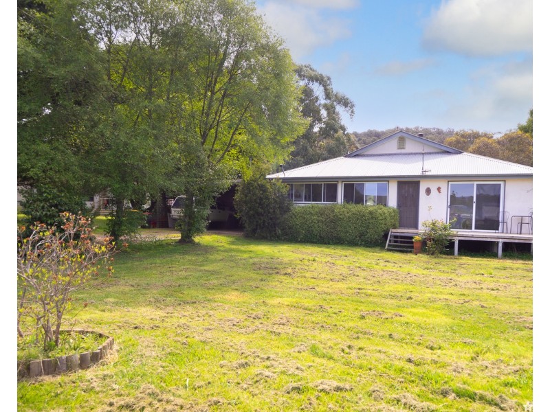 Buxton VIC 3711