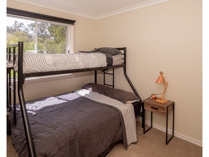 Buxton VIC 3711