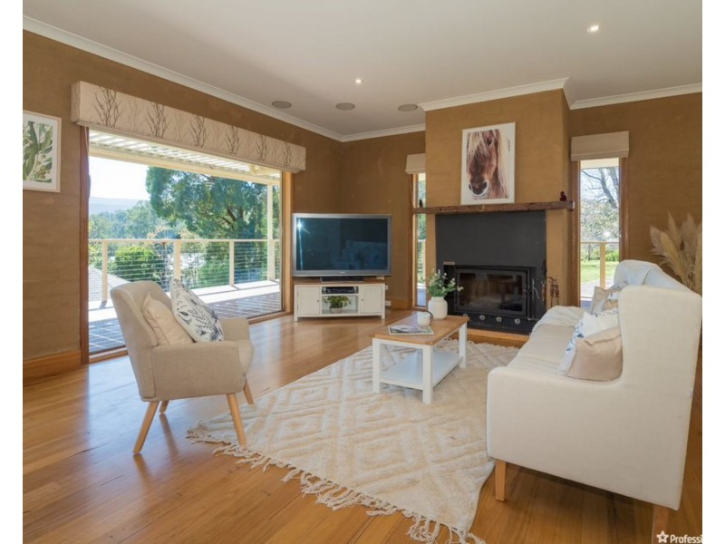 11a DARWIN Street, Marysville VIC 3779