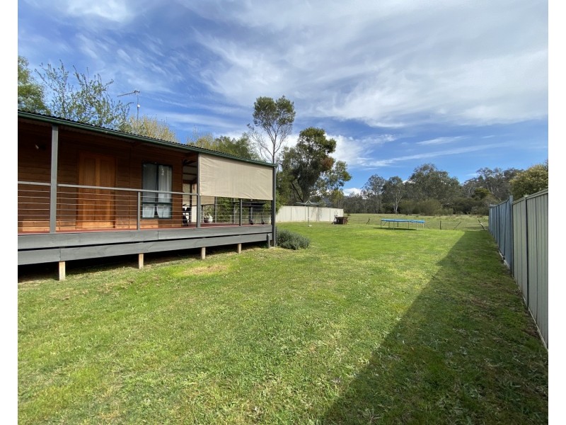 13 savage Court, Eildon VIC 3713