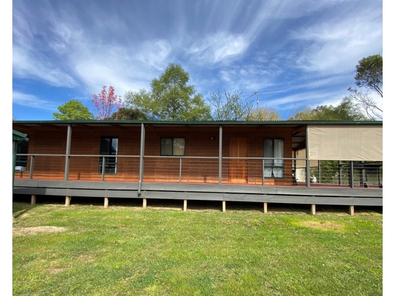 13 savage Court, Eildon VIC 3713