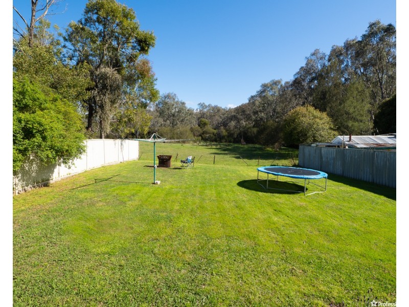13 savage Court, Eildon VIC 3713