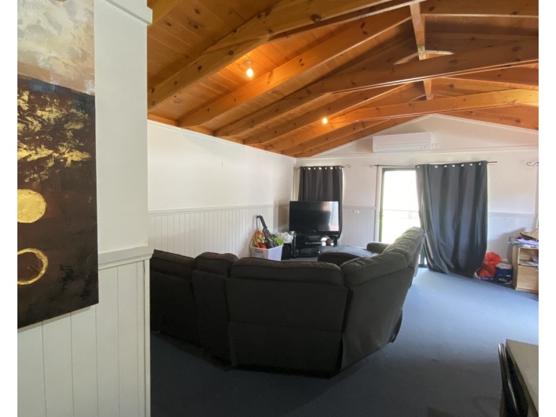 13 savage Court, Eildon VIC 3713