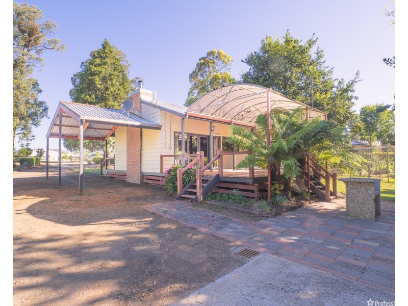 12 Steavenson Road, Buxton VIC 3711