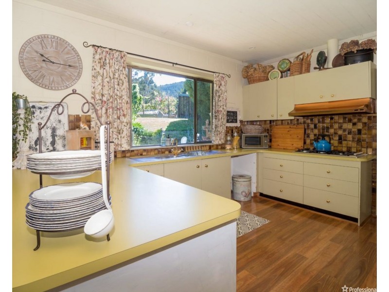 36 Maryton Lane, Marysville VIC 3779