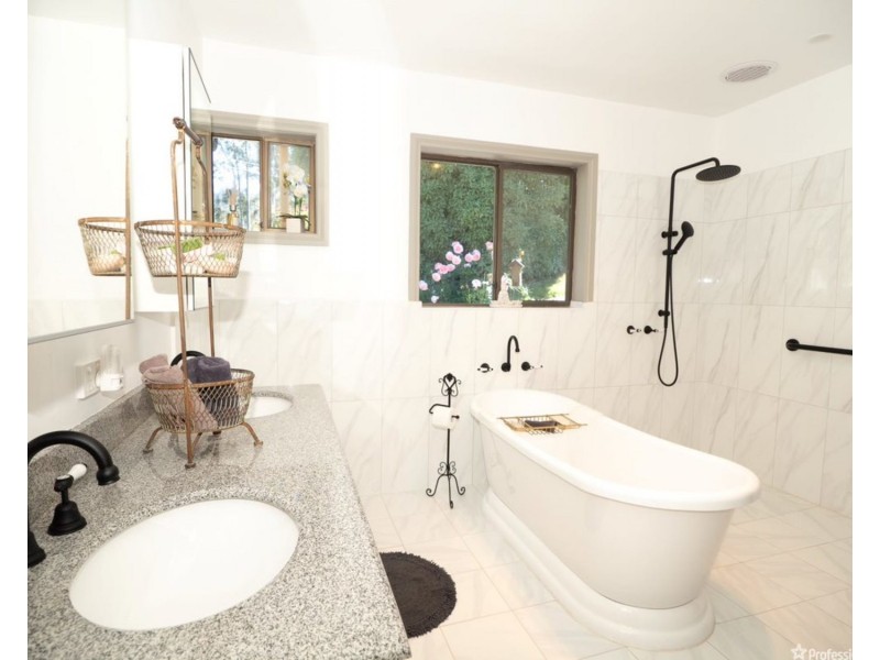 36 Maryton Lane, Marysville VIC 3779