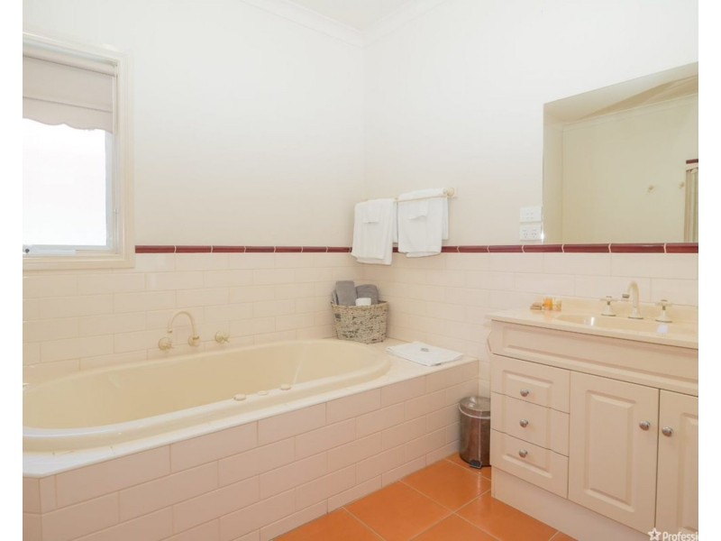 36 Maryton Lane, Marysville VIC 3779