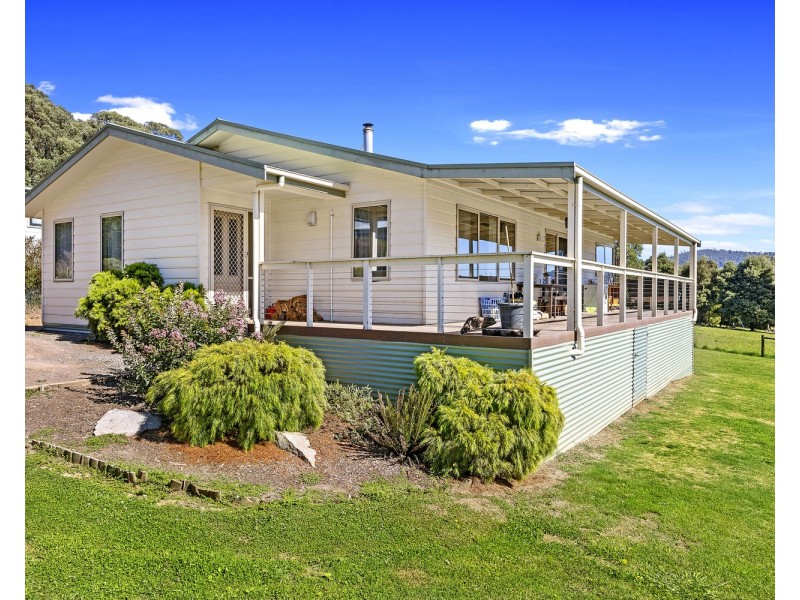 12 Hill Avenue, Marysville VIC 3779