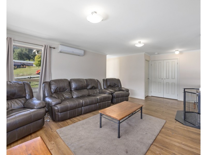 12 Hill Avenue, Marysville VIC 3779