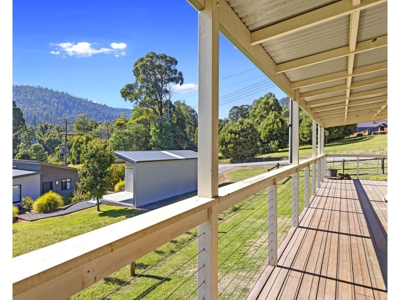 12 Hill Avenue, Marysville VIC 3779