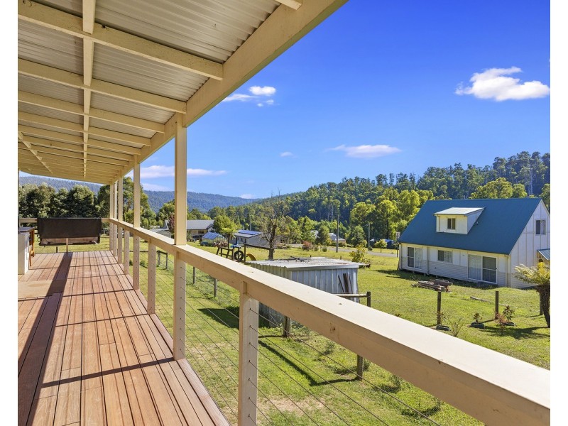 12 Hill Avenue, Marysville VIC 3779