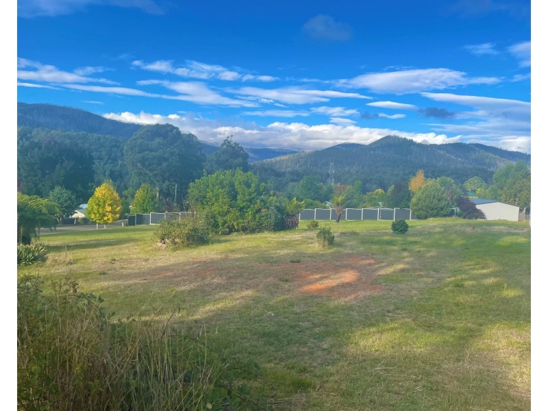 69 Murchison Street, Marysville VIC 3779