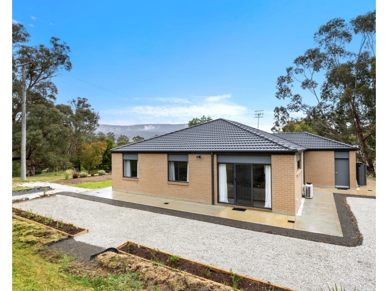5 Cameron Close, Buxton VIC 3711