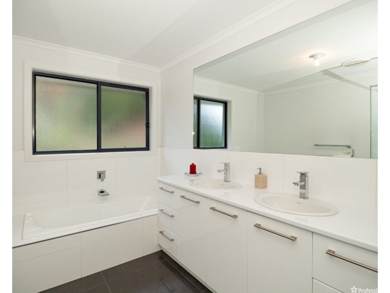 65 Kings Road, Marysville VIC 3779