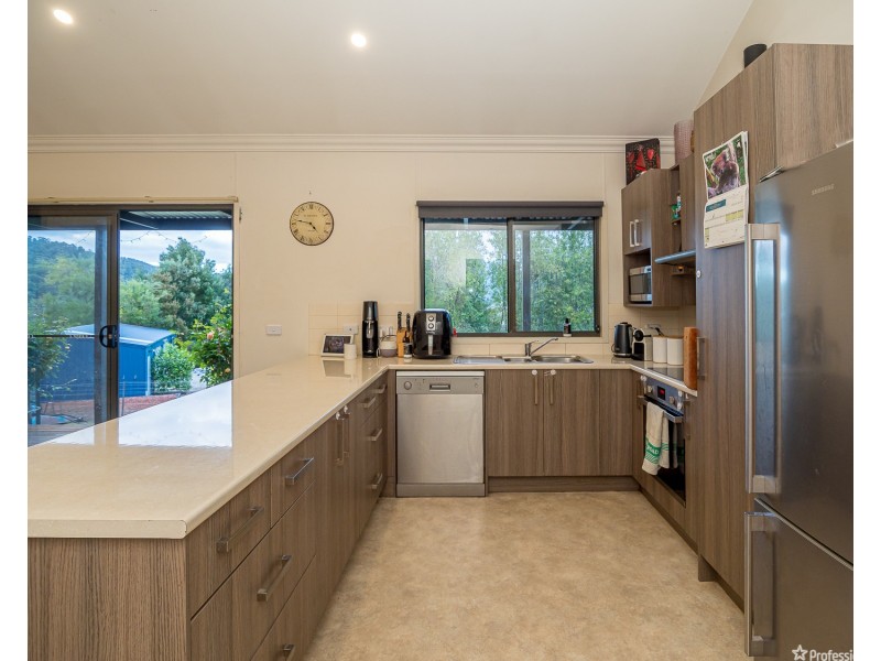 3 Racecourse Road, Marysville VIC 3779