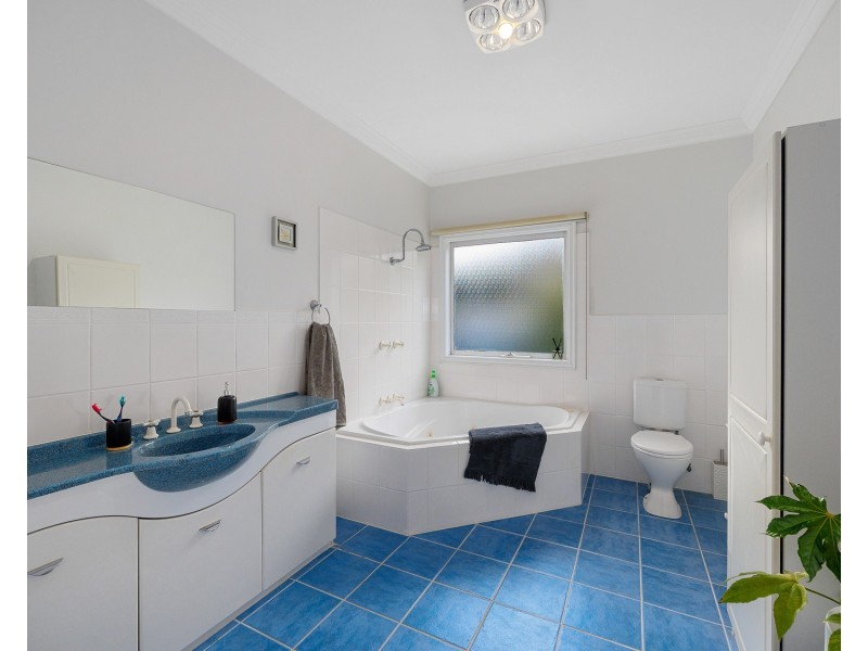 3 Aroona Drive, Buxton VIC 3711