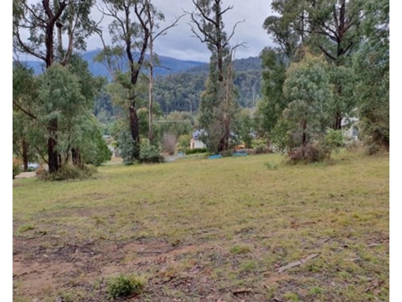 13 Allison Crescent, Marysville VIC 3779