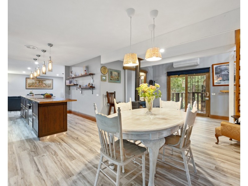 4 Cameron Close, Buxton VIC 3711