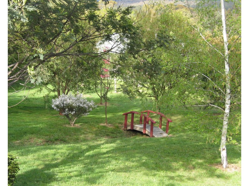 13 Gwinganna Place, Buxton VIC 3711