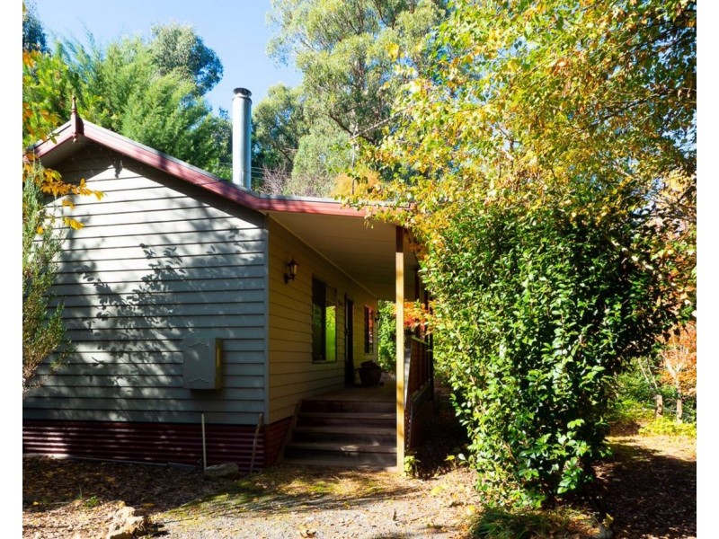 2/18 Woods Point Road, Marysville VIC 3779