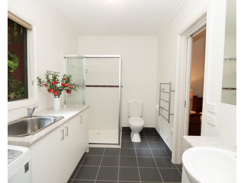 2/18 Woods Point Road, Marysville VIC 3779
